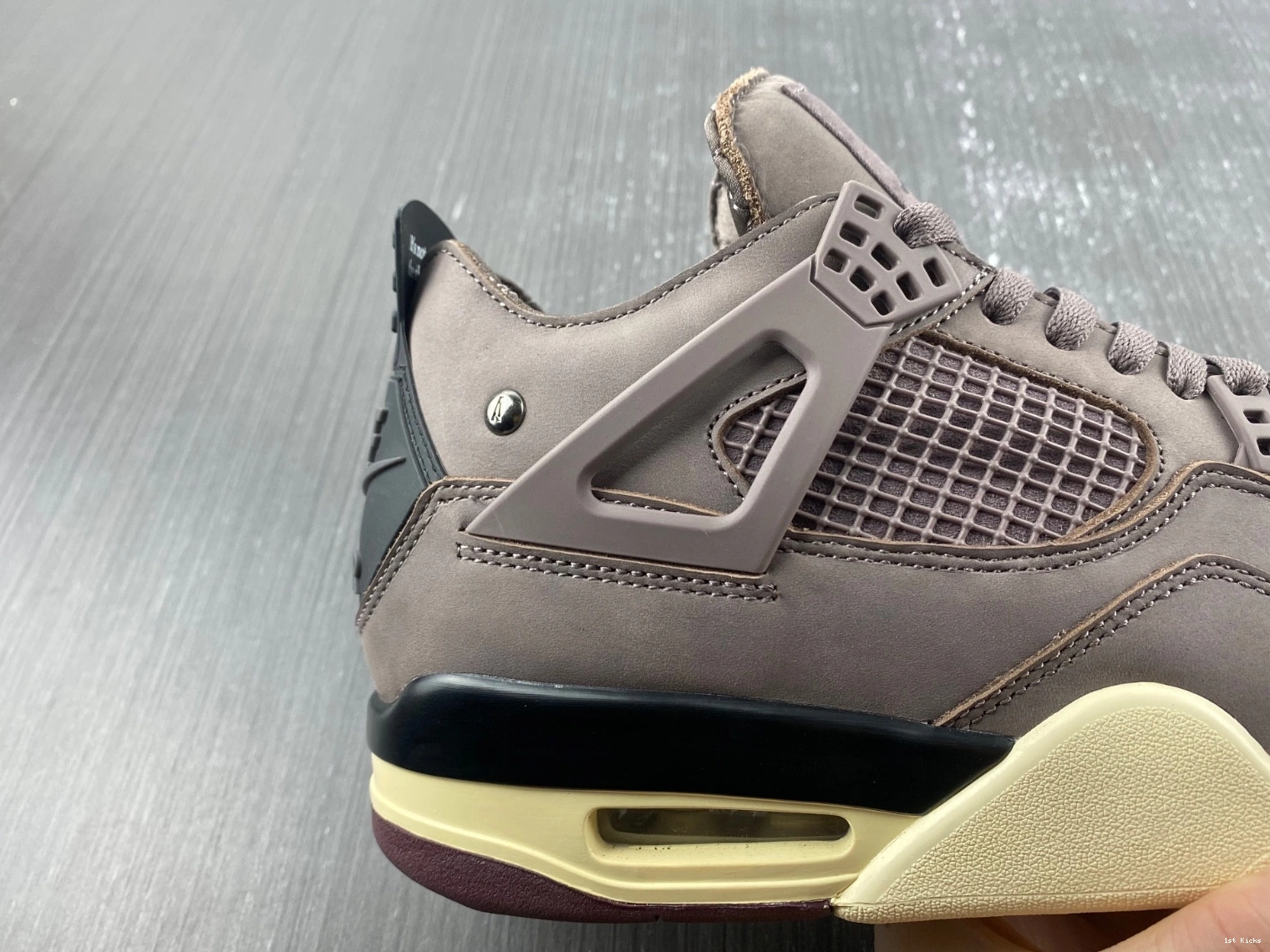 MA MANIÉRE A JORDAN VIOLET DV6773-220 RETRO 4 - ORE 0105